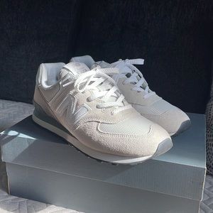 NEW BALANCE 574 - NIMBUS CLOUD Men Size 10.5 VNDS